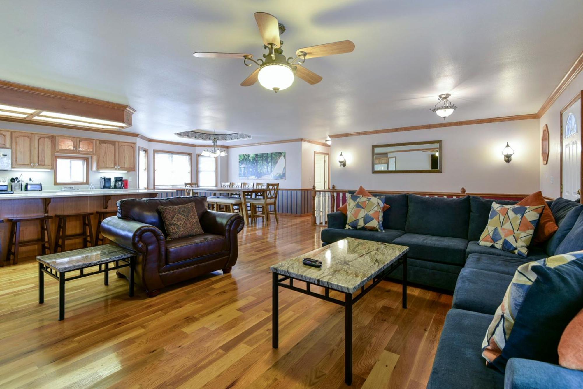 5 Bedroom Vacation Home Next To Silver Dollar City Branson Extérieur photo